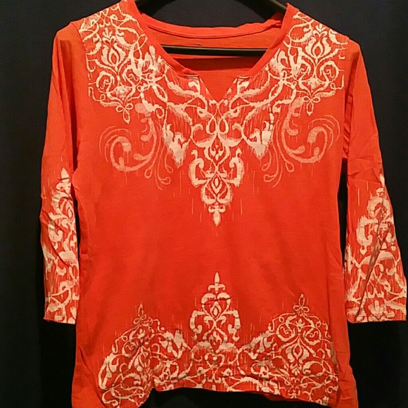 Coral t-shirt