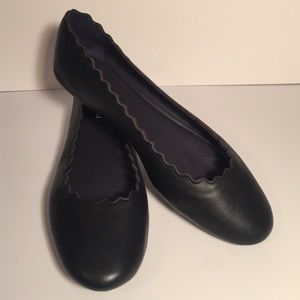 VAN ELi • Leather Flats