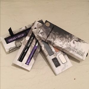 Urban Decay Smoke Out Eyeshadow Set