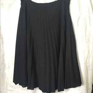 Pleated Theory skirt