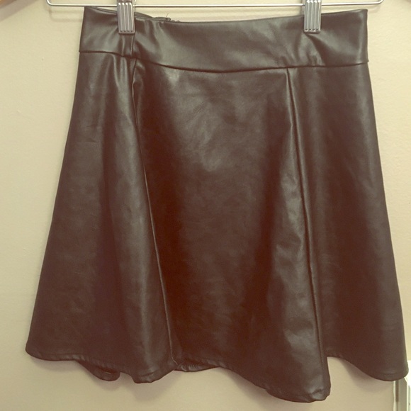Size XS | Black Leather Skater Skirt