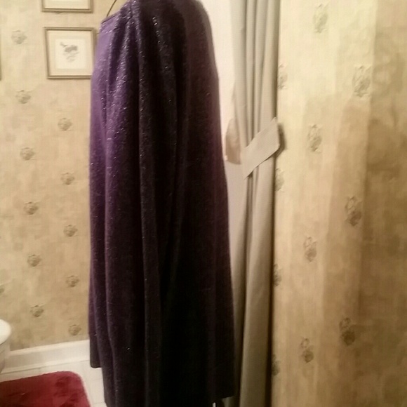 Sweater - Picture 3 of 4