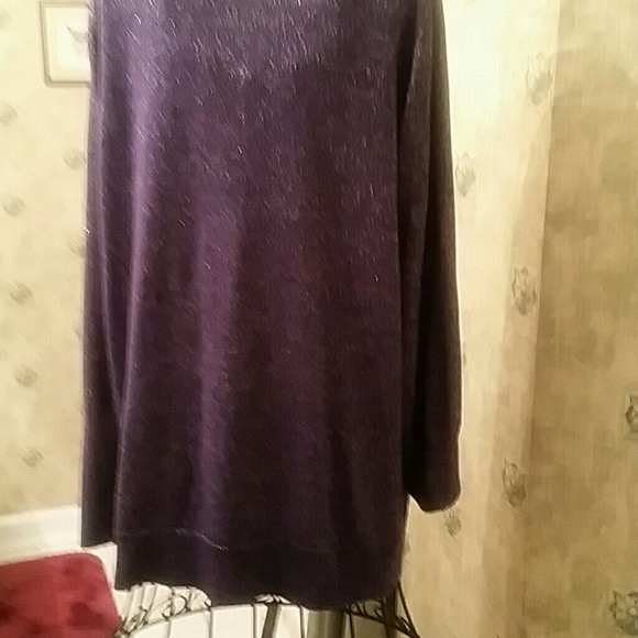 Sweater - Picture 4 of 4