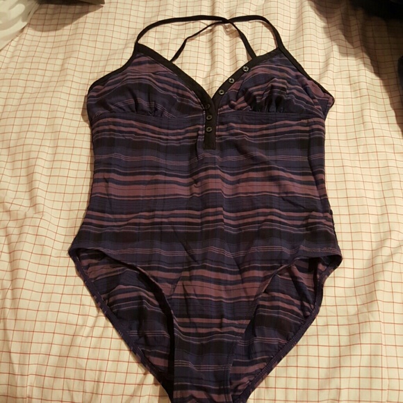 Bathing suit