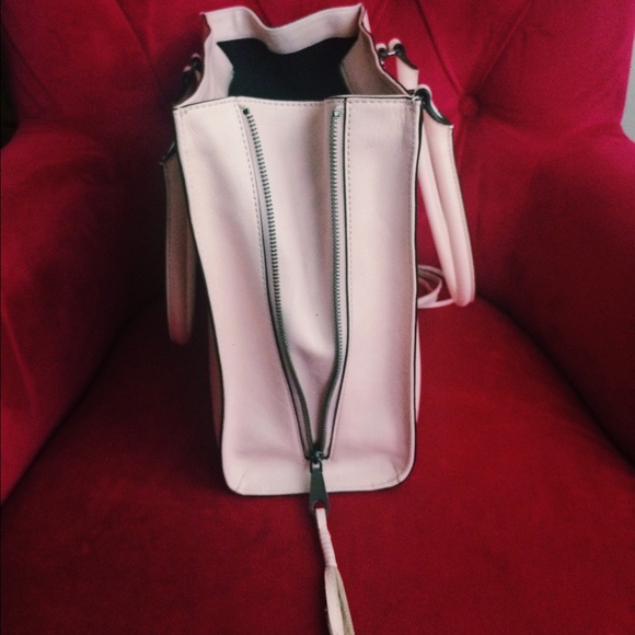 NWOT Rebecca Minkoff Side Zip MAB Tote - Picture 3 of 4