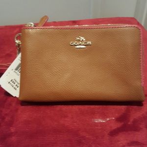 👍sold 👍💗Authentic Coach wristlet