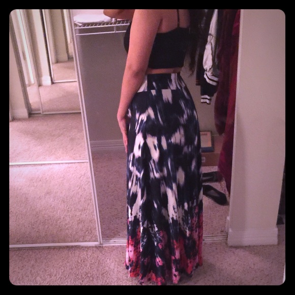 Colorful high waisted maxi skirt