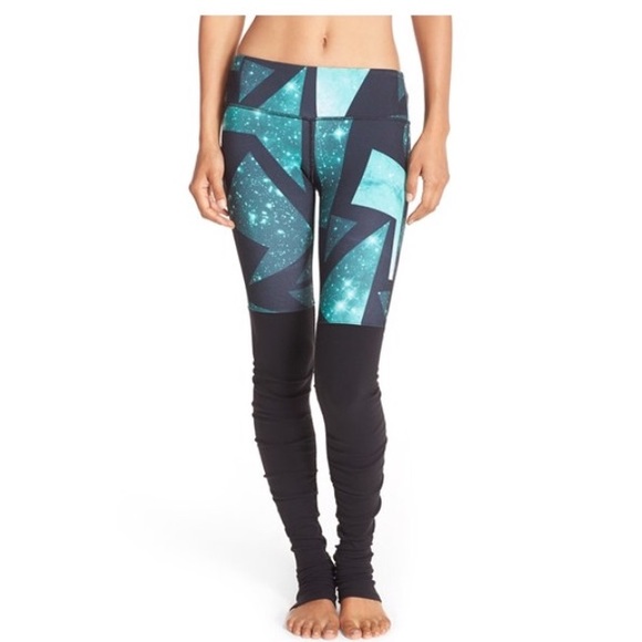 ALO Yoga Pants - ALO Yoga Goddess Legging