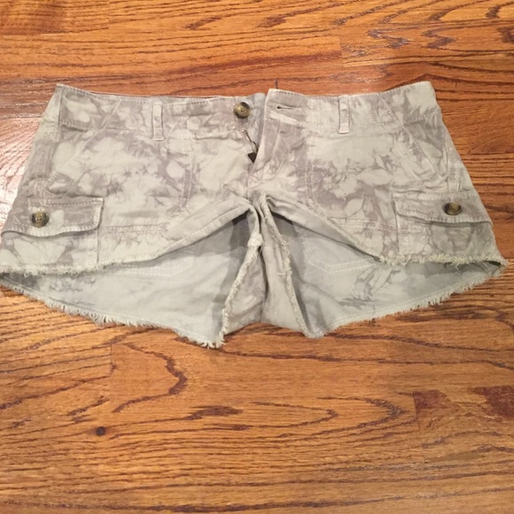 green tye dye shorts