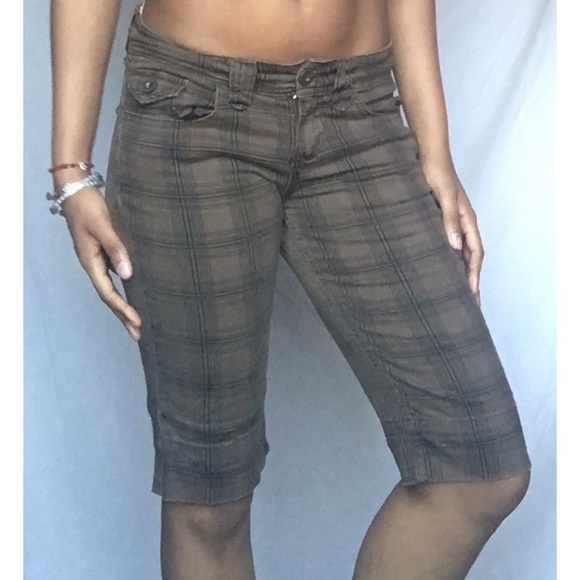 Plaid Capri Pants