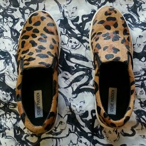 Steve Madden slip ons