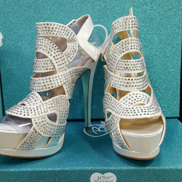 Blue by Betsey Johnson heels - Picture 2 of 4