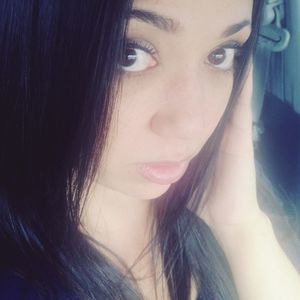 Meet your Posher, Roxanna