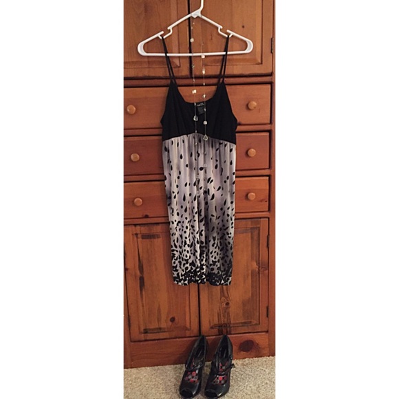 Cute flirty black and grey dress