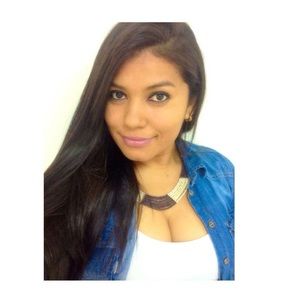 Meet your Posher, Yeny