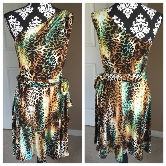 Boston Proper Dresses & Skirts - Boston Proper Animal Print Dress
