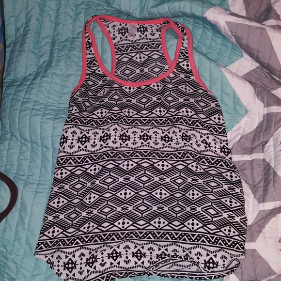 tribal tanktop