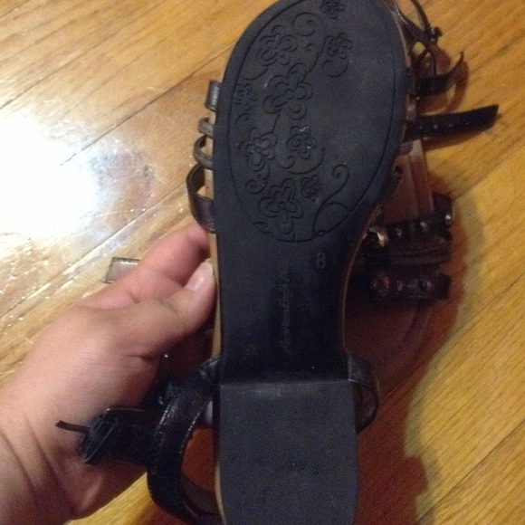 Sandals - Picture 4 of 4