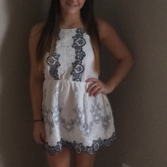 Embroidered Dress - Picture 4 of 4