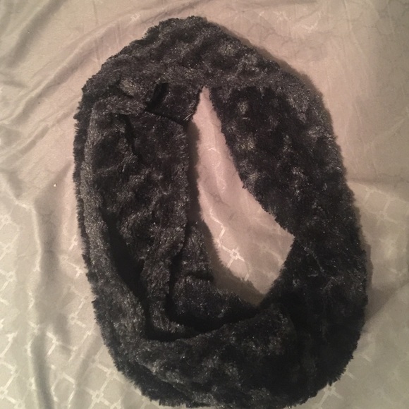 Black scarf