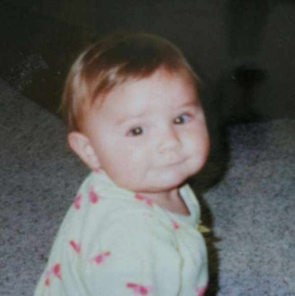 Meet your Posher, Olivia - Picture 1 of 1