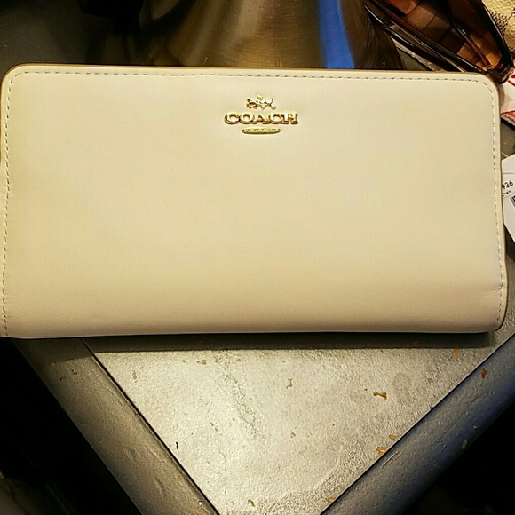Coach Wallet - Picture 1 of 3