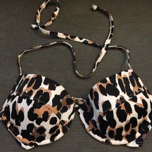 Cheetah VS Bikini Top