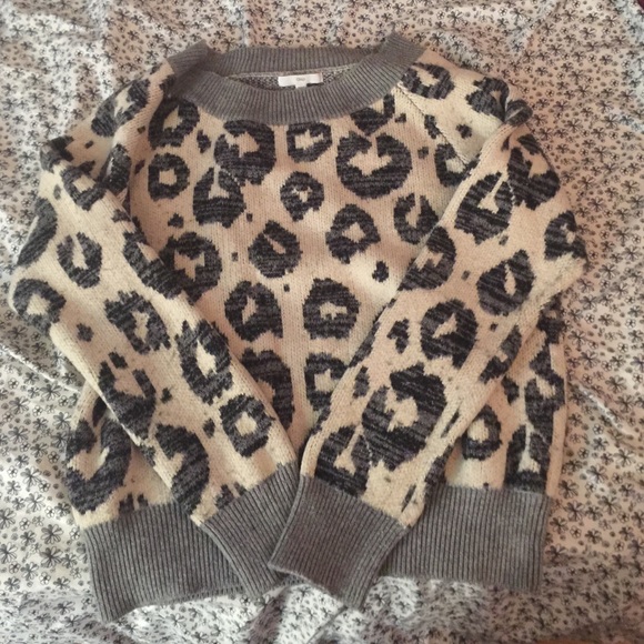 Gap Cheetah Gray Sweater