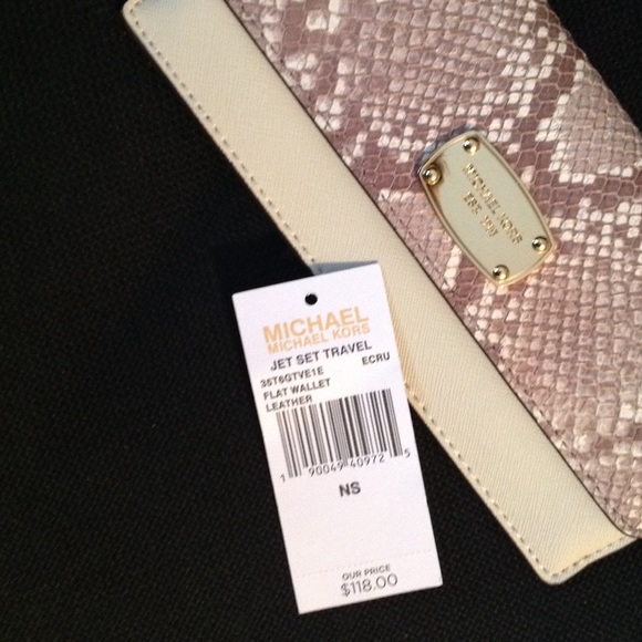 ️NWT💯%Auth.Michael Kors leather W - Picture 4 of 4