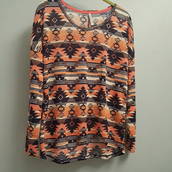 Wallflower  Tops - Long sleeve summer weight top