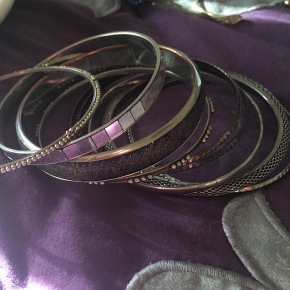 Nine super cute bangles - Picture 2 of 3