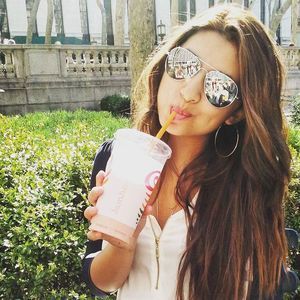 Meet your Posher, Malina