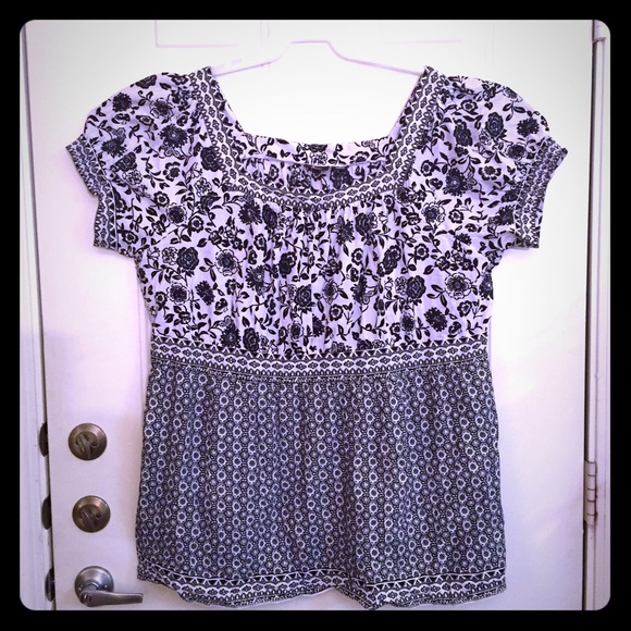 Black and white patterned top