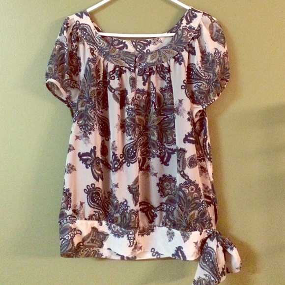 Super Cute Cato Top