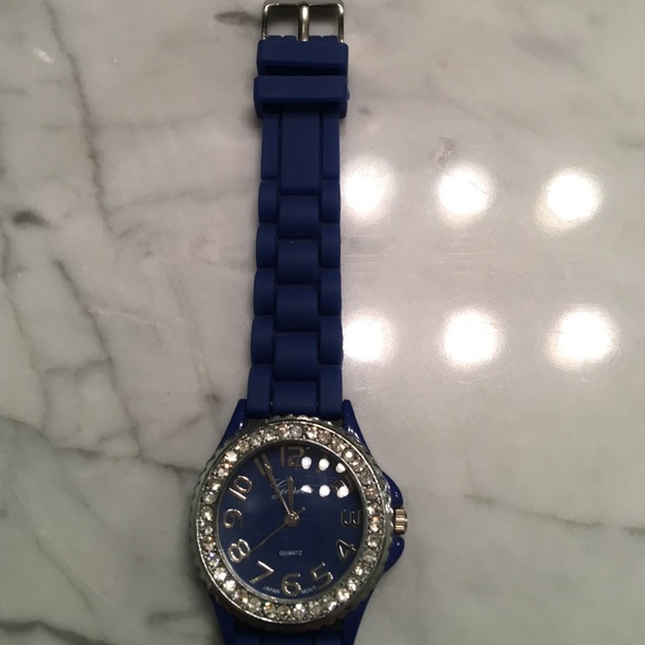 Geneva Royal blue watch with diamond studs - Picture 3 of 3