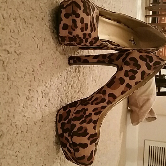 Mossimo Leopard Print Platform Heel