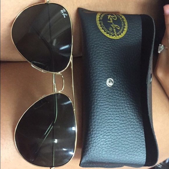 Authetic Rayban aviator