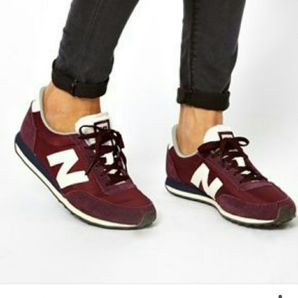 Suede New Balance 420 sneakers tennis shoes