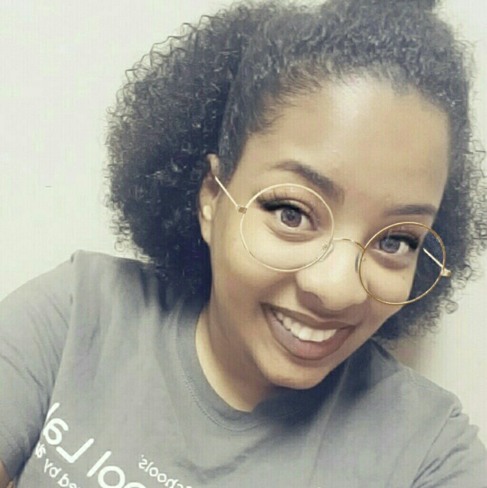 Meet your Posher, Amber