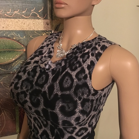 ARK & CO diagonal back zip leopard cowl neck dress - Picture 3 of 4