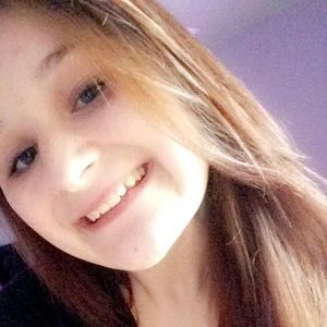 Meet your Posher, Cassandra