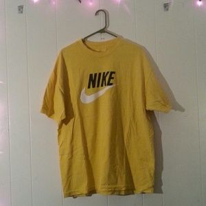 Nike t shirt