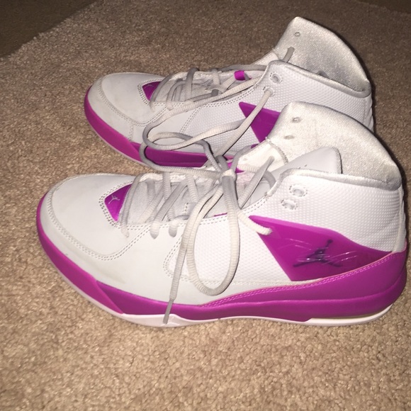 Light gray and pink Jordan's size 7 youth