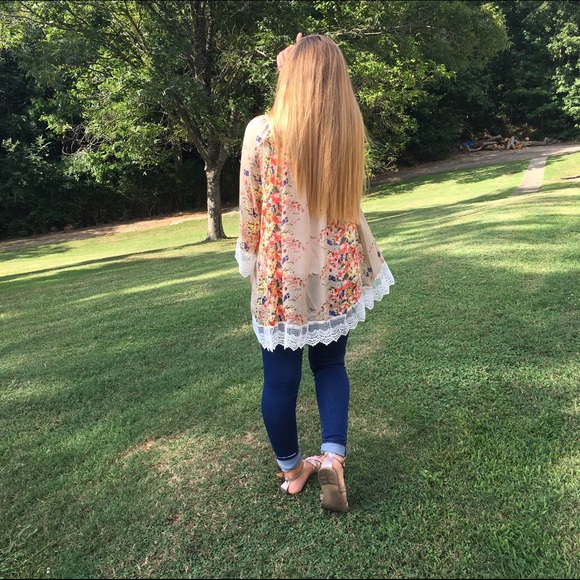 Floral Print Kimono - Size Large - Picture 4 of 6