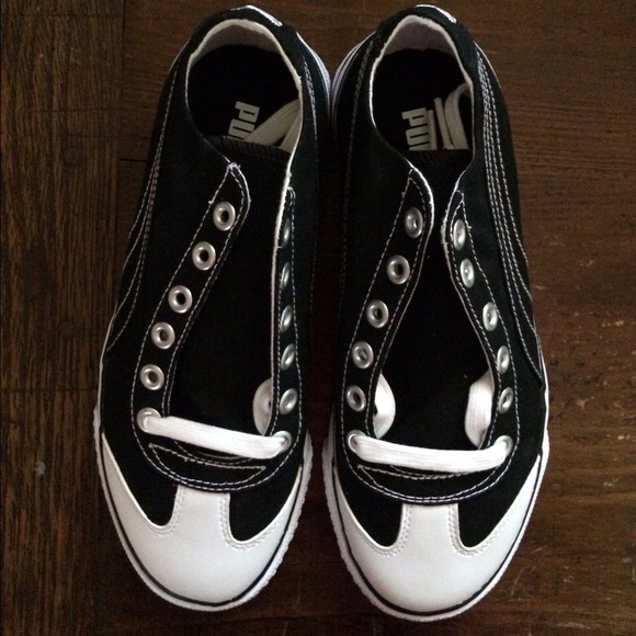 Canvas youth 3.5. Women's 4.5. Cute unique style
