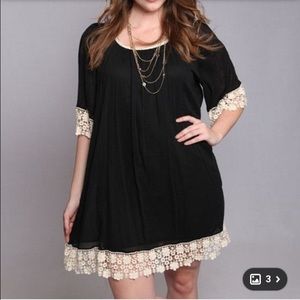 Plus size half sleeve black mini dress