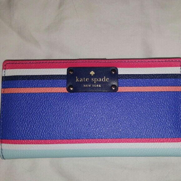 kate spade Handbags - Kate Spade Wallet