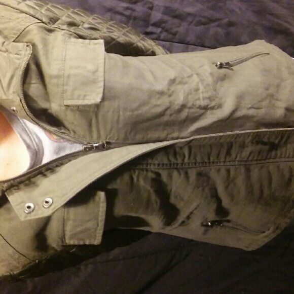 Jacket - Picture 2 of 4