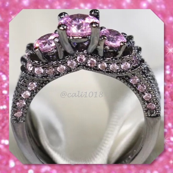 🆕Pink CZ & Black Gold Filled Wedding Ring Set 6 - Picture 2 of 4