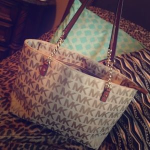 New authentic Michael kors purse